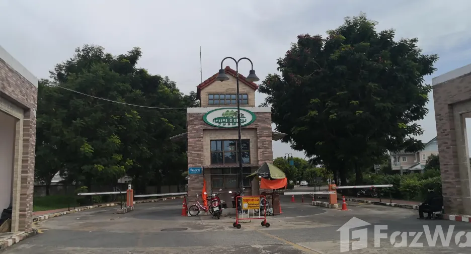 For sale and for rent 4 bedrooms house in Khlong Sam Wa, Bangkok