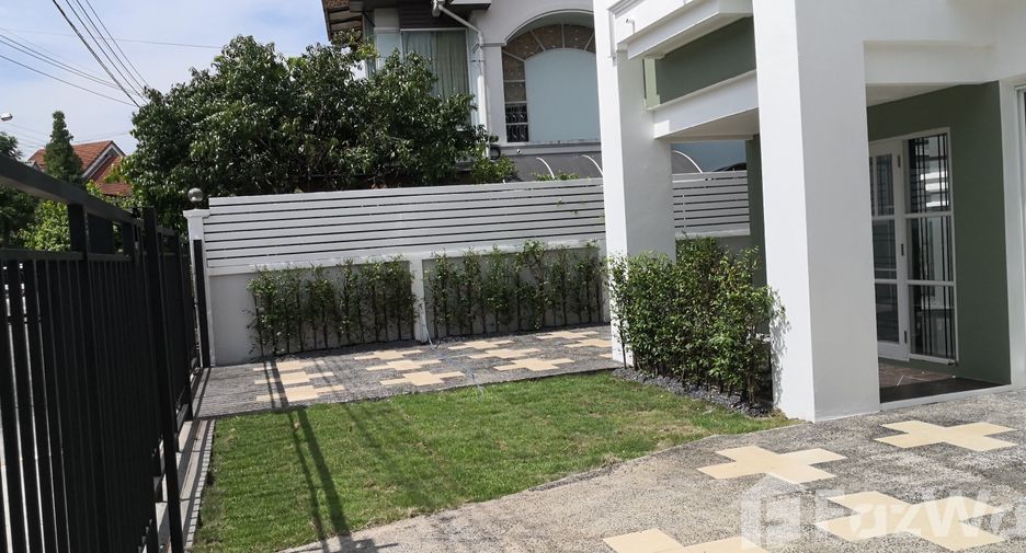 For sale and for rent 4 bedrooms house in Khlong Sam Wa, Bangkok