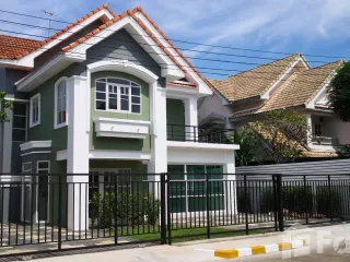For sale and for rent 4 bedrooms house in Khlong Sam Wa, Bangkok