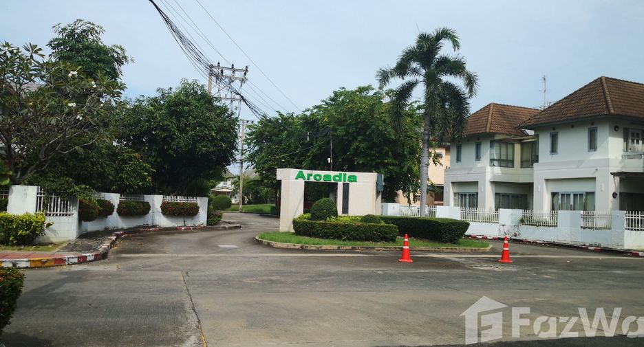 For sale and for rent 4 bedrooms house in Khlong Sam Wa, Bangkok
