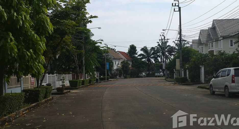 For sale and for rent 4 bedrooms house in Khlong Sam Wa, Bangkok