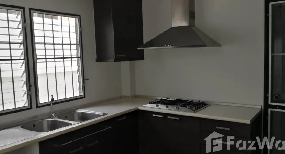 For sale and for rent 4 bedrooms house in Khlong Sam Wa, Bangkok