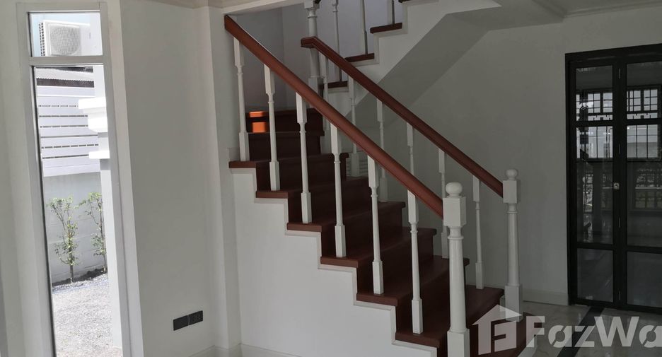 For sale and for rent 4 bedrooms house in Khlong Sam Wa, Bangkok