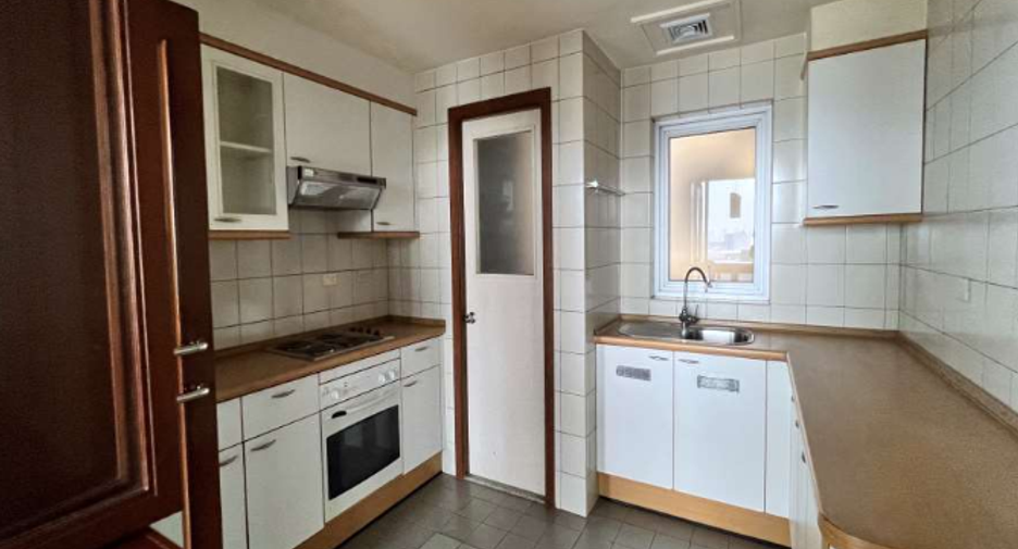 Apartment zum Kauf mit 3 Zimmer in Pathum Wan, Bangkok