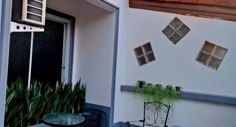 For rent 2 bedrooms townhouse in Mueang Phuket, Phuket