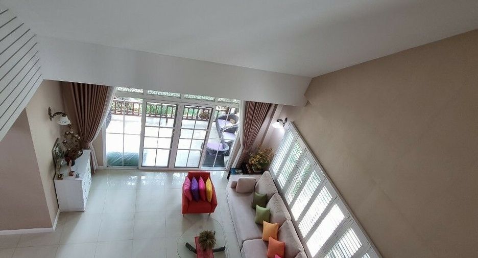 Haus zum Kauf mit 3 Zimmer in Bang Khae, Bangkok