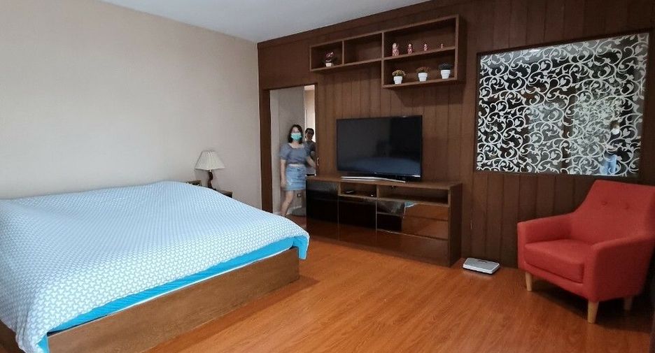 Haus zum Kauf mit 3 Zimmer in Bang Khae, Bangkok