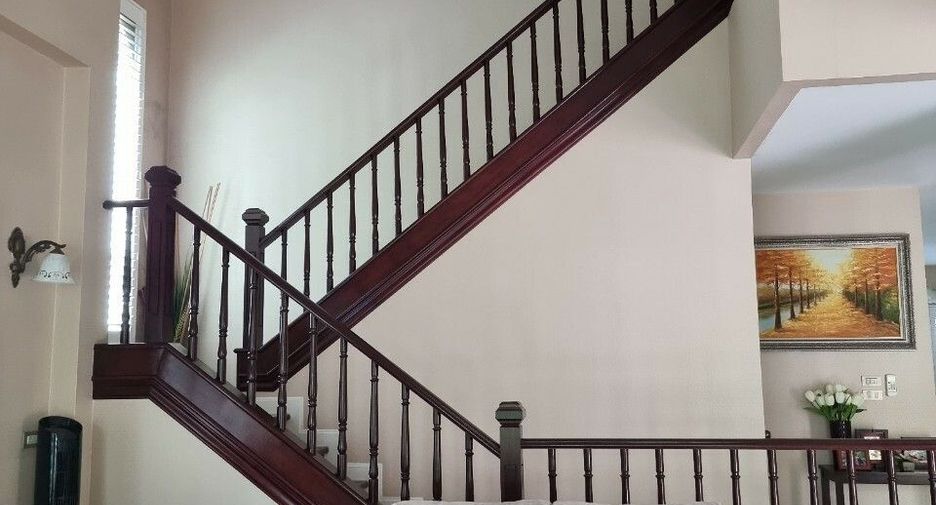 Haus zum Kauf mit 3 Zimmer in Bang Khae, Bangkok