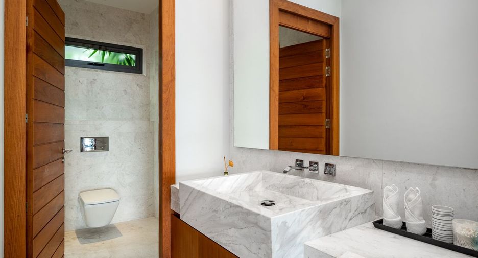 For rent 3 bedrooms villa in Mueang Phuket, Phuket