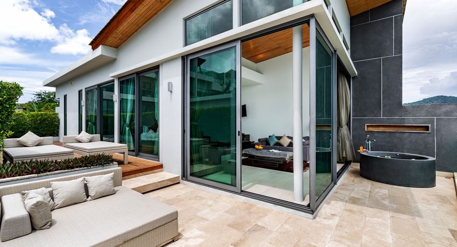 For rent 3 bedrooms villa in Mueang Phuket, Phuket