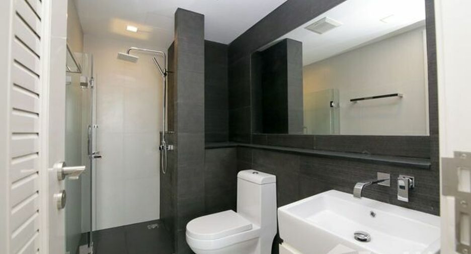 For sale and for rent 2 bedrooms condo in Phaya Thai, Bangkok