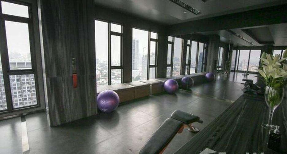 出售 和 出租 2 卧室 公寓 在 Phaya Thai, 曼谷