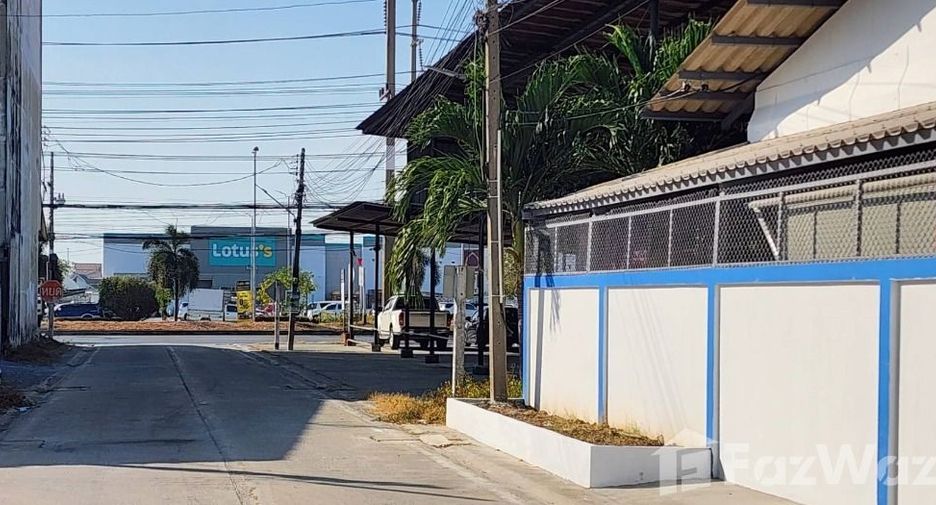 À louer studio maison à Krathum Baen, Samut Sakhon