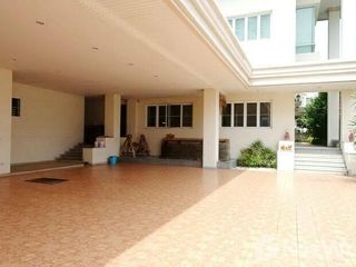 Casa en venta de 5 habitaciones en Wang Thonglang, Bangkok