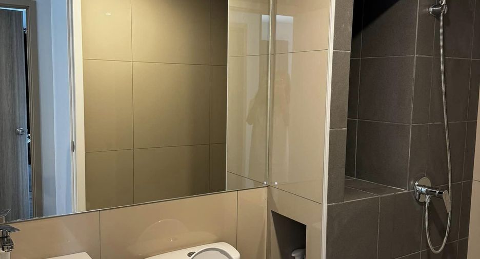 For sale 1 bed condo in Phra Khanong, Bangkok