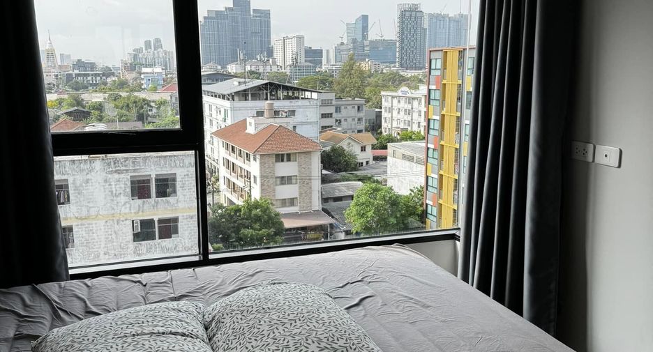 For sale 1 bed condo in Phra Khanong, Bangkok
