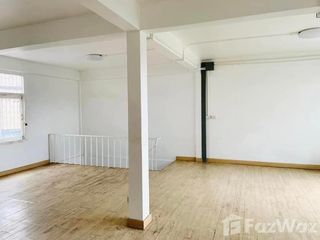For rent and for sale retail Space in Khlong Toei, Bangkok