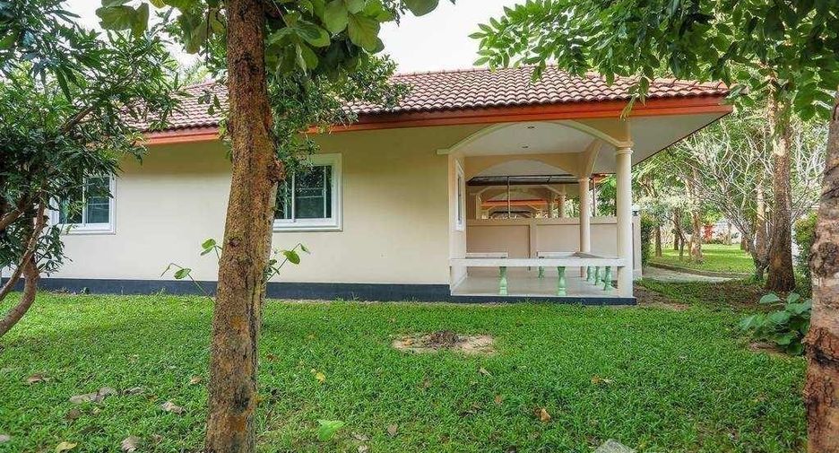For sale 36 bedrooms villa in Mueang Phuket, Phuket