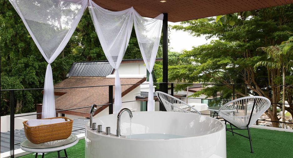 For rent 2 bedrooms villa in Mueang Phuket, Phuket