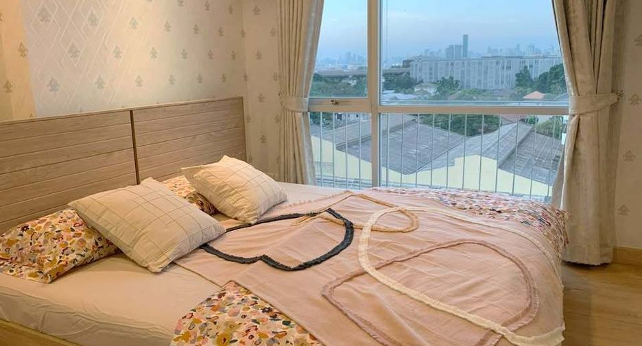 For sale 1 bed condo in Phra Khanong, Bangkok