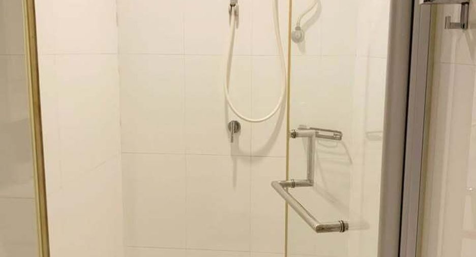 For sale 1 bed condo in Phra Khanong, Bangkok