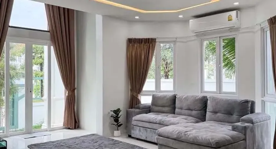 Casa en venta y en alquiler de 3 habitaciones en Mueang Phuket, Phuket