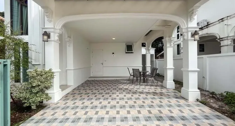 Casa en venta y en alquiler de 3 habitaciones en Mueang Phuket, Phuket
