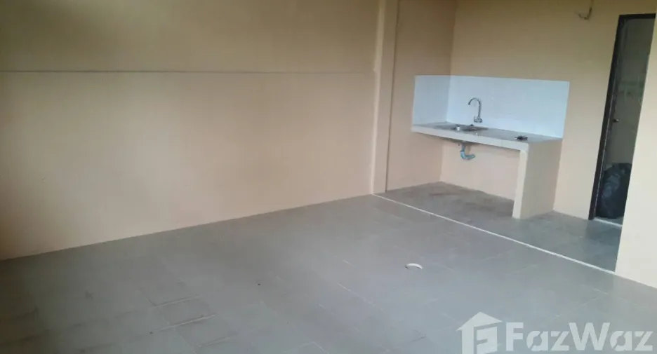 For sale and for rent 2 bedrooms townhouse in Mueang Rayong, Rayong