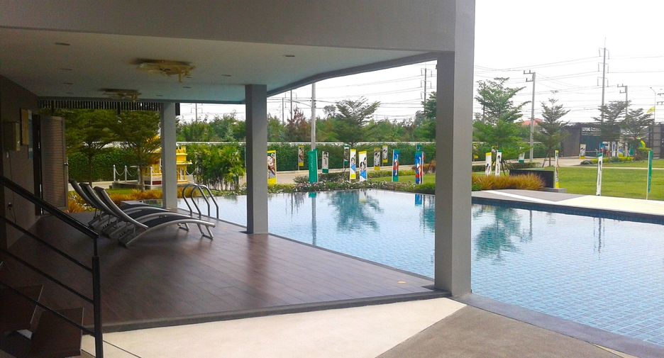 For sale 3 bedrooms townhouse in Mueang Pathum Thani, Pathum Thani