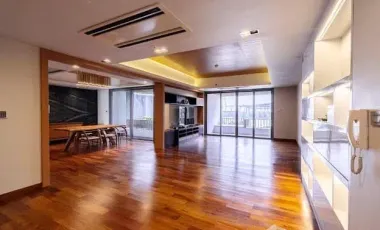 Condo en venta de 3 habitaciones en Yan Nawa, Bangkok