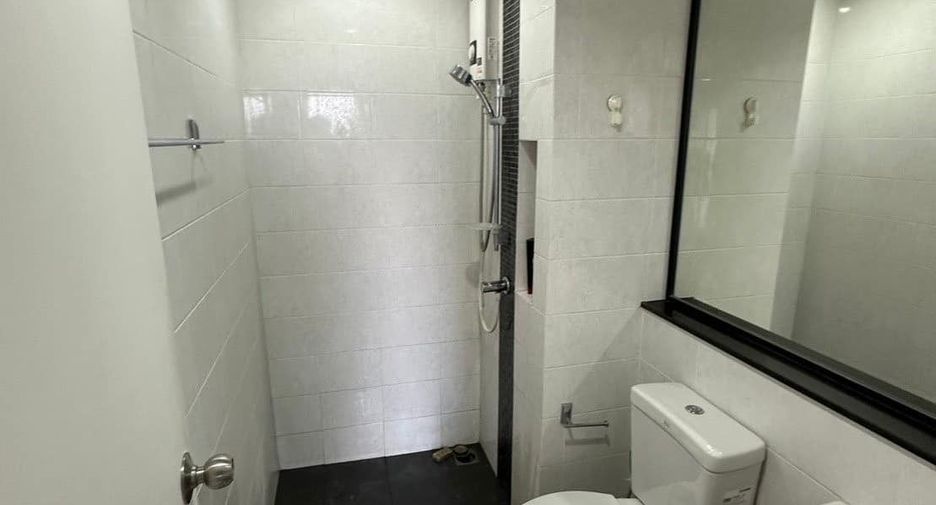 For sale 1 bed condo in Bang Phlat, Bangkok