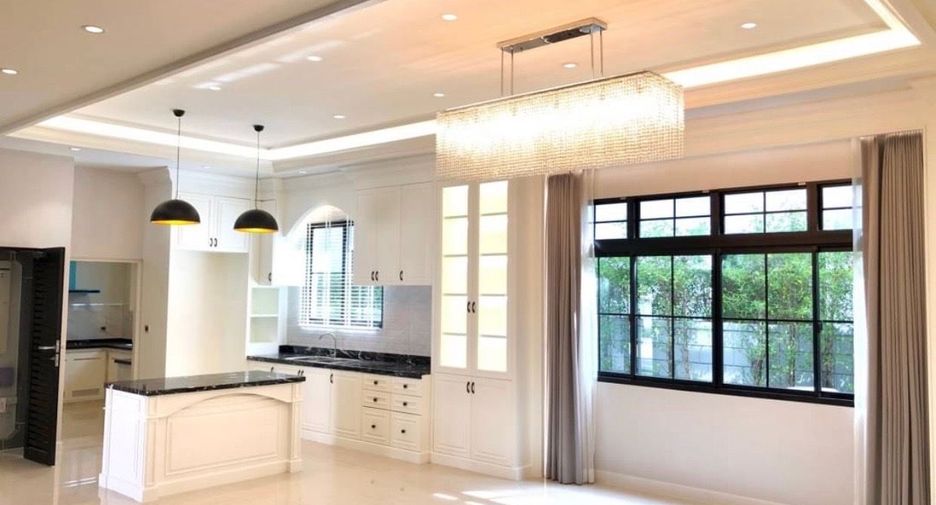 For sale 5 bedrooms house in Prawet, Bangkok