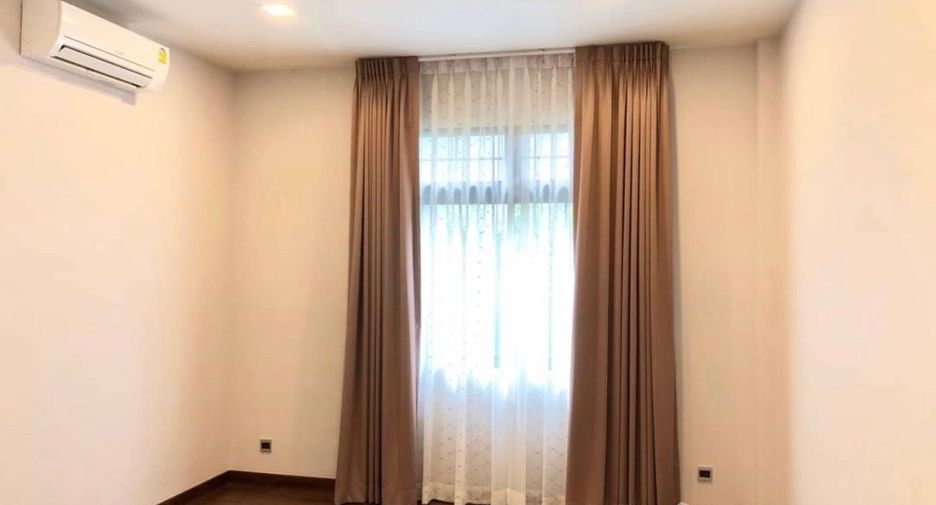 For sale 5 bedrooms house in Prawet, Bangkok