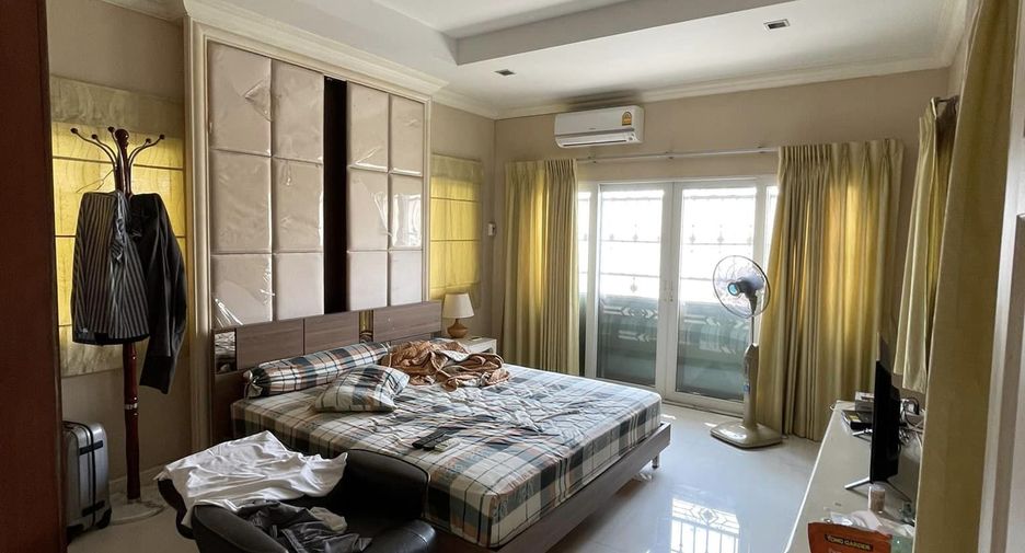 Casa en venta de 4 habitaciones en Chom Thong, Bangkok