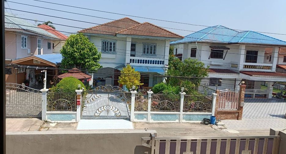 For sale 3 bedrooms house in Bang Khae, Bangkok