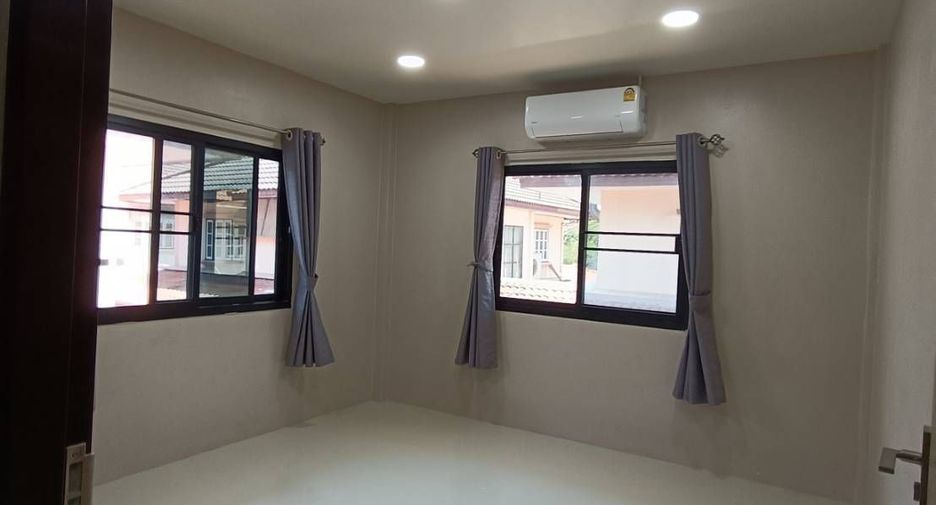 For sale 3 bedrooms house in Bang Khae, Bangkok
