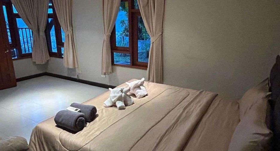 Villa en alquiler de 5 habitaciones en Kathu, Phuket