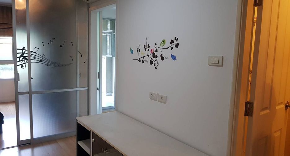 For sale 1 bed condo in Bang Phlat, Bangkok
