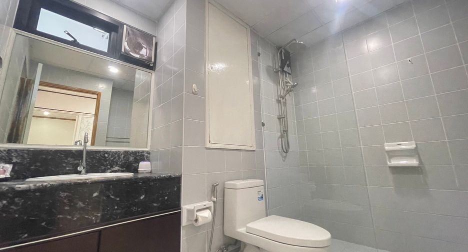 For rent 2 bedrooms condo in Kathu, Phuket