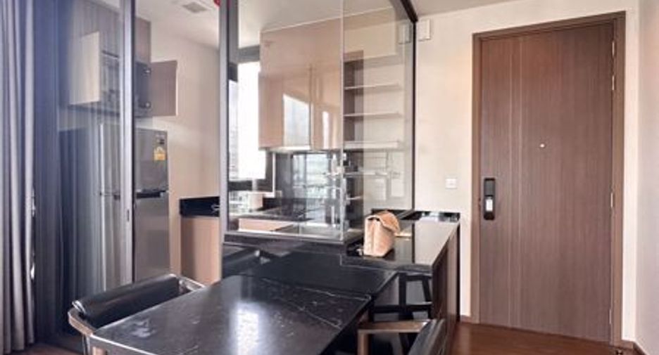 À vendre 1 chambre condo à Khlong Toei, Bangkok