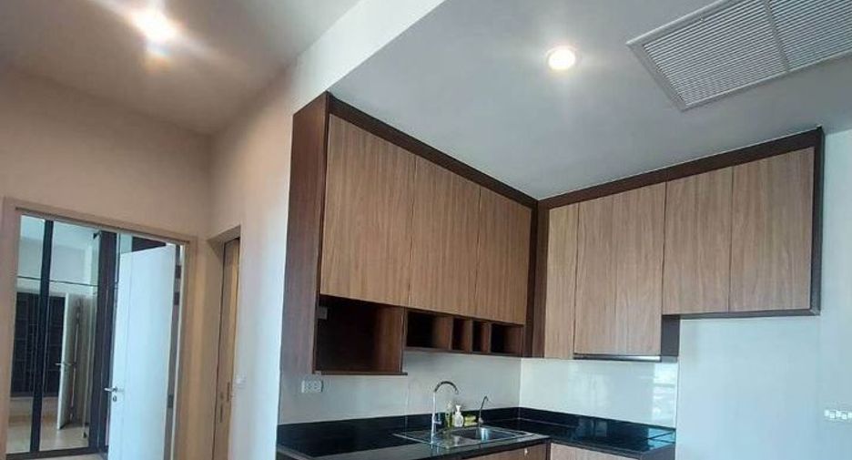 For sale 2 bedrooms condo in Watthana, Bangkok