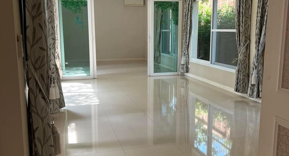 For sale 4 bedrooms house in Bang Khae, Bangkok
