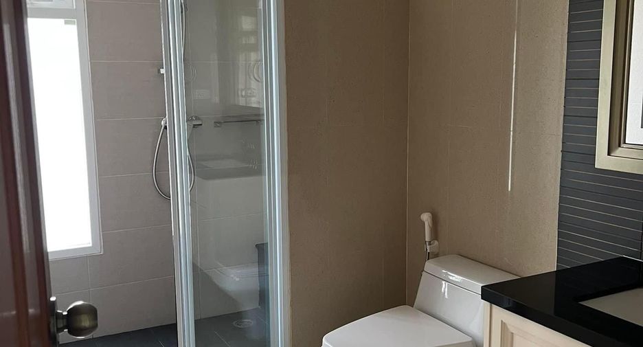 For sale 4 bedrooms house in Bang Khae, Bangkok