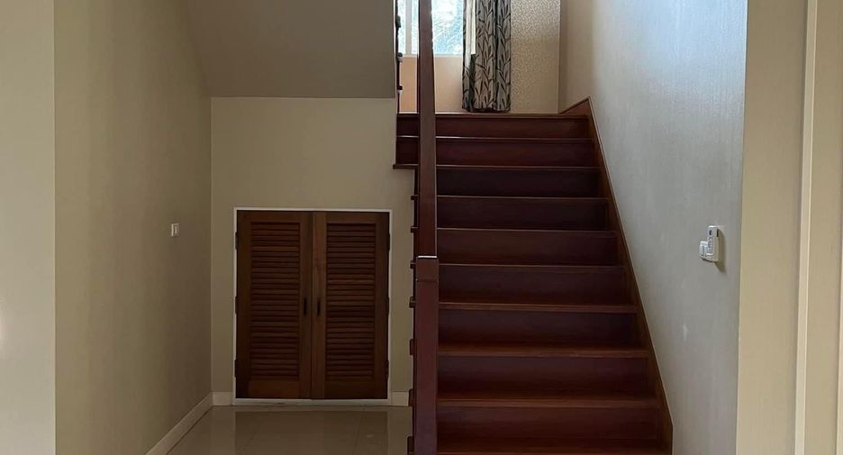 For sale 4 bedrooms house in Bang Khae, Bangkok