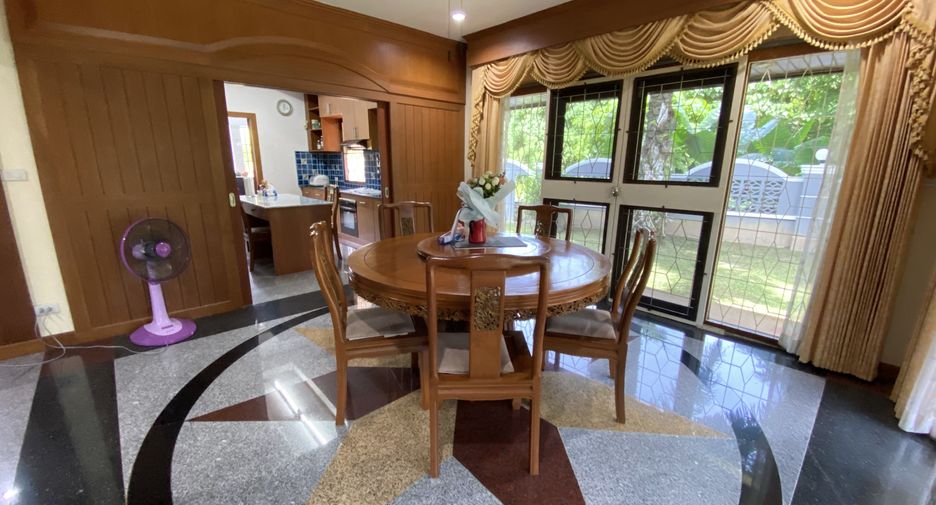 Villa en venta de 5 habitaciones en Kathu, Phuket