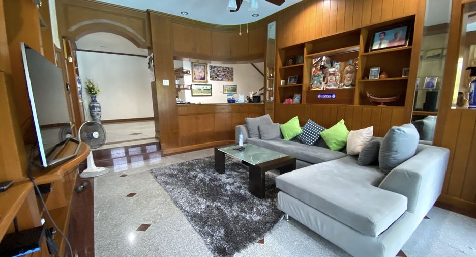 Villa en venta de 5 habitaciones en Kathu, Phuket