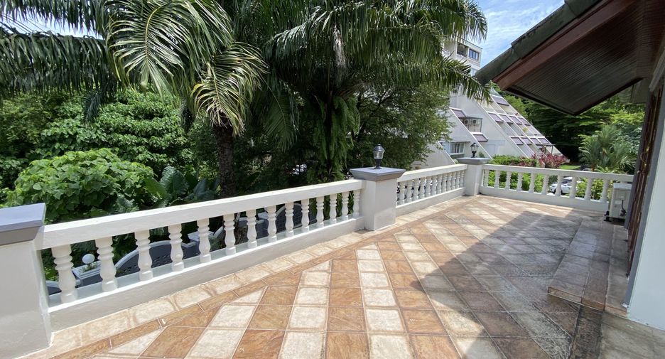 Villa en venta de 5 habitaciones en Kathu, Phuket