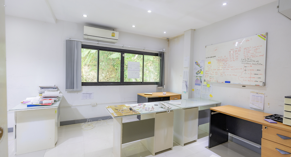 For sale 8 bedrooms retail Space in Kathu, Phuket