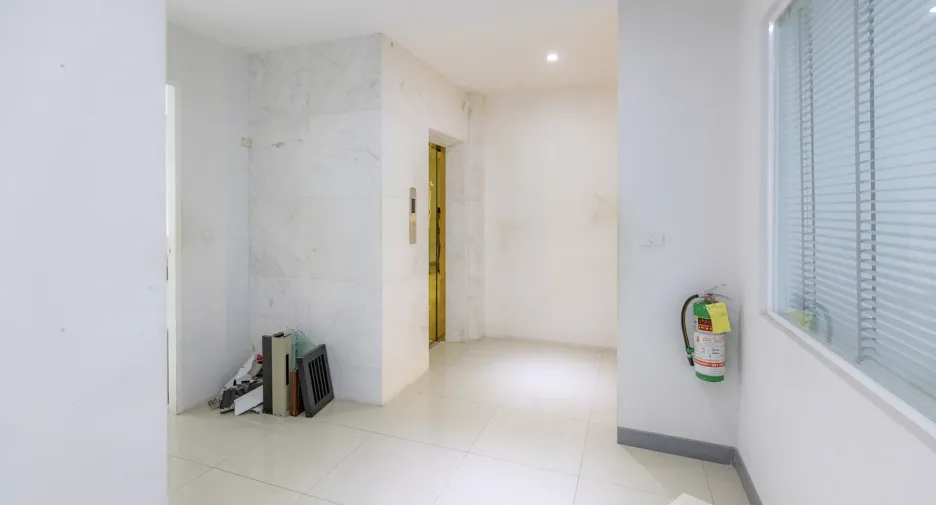 For sale 8 bedrooms retail Space in Kathu, Phuket