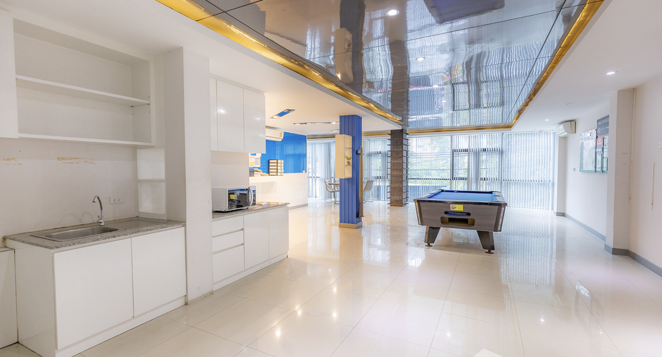 For sale 8 bedrooms retail Space in Kathu, Phuket